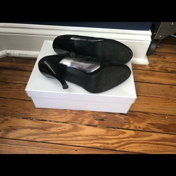 Calvin Klein black and silver heels with tie bow - Picture 3 of 3